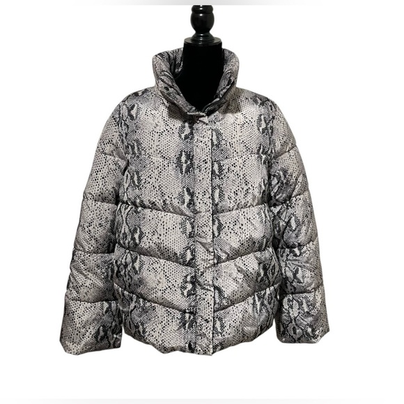 Betsey Johnson Gray Snakeskin Print Puffer Jacket Size L - Picture 2 of 11